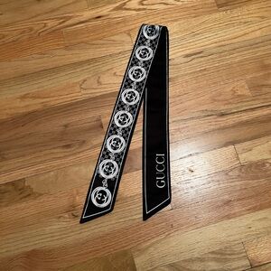 Gucci Monochrome Men's Scarf